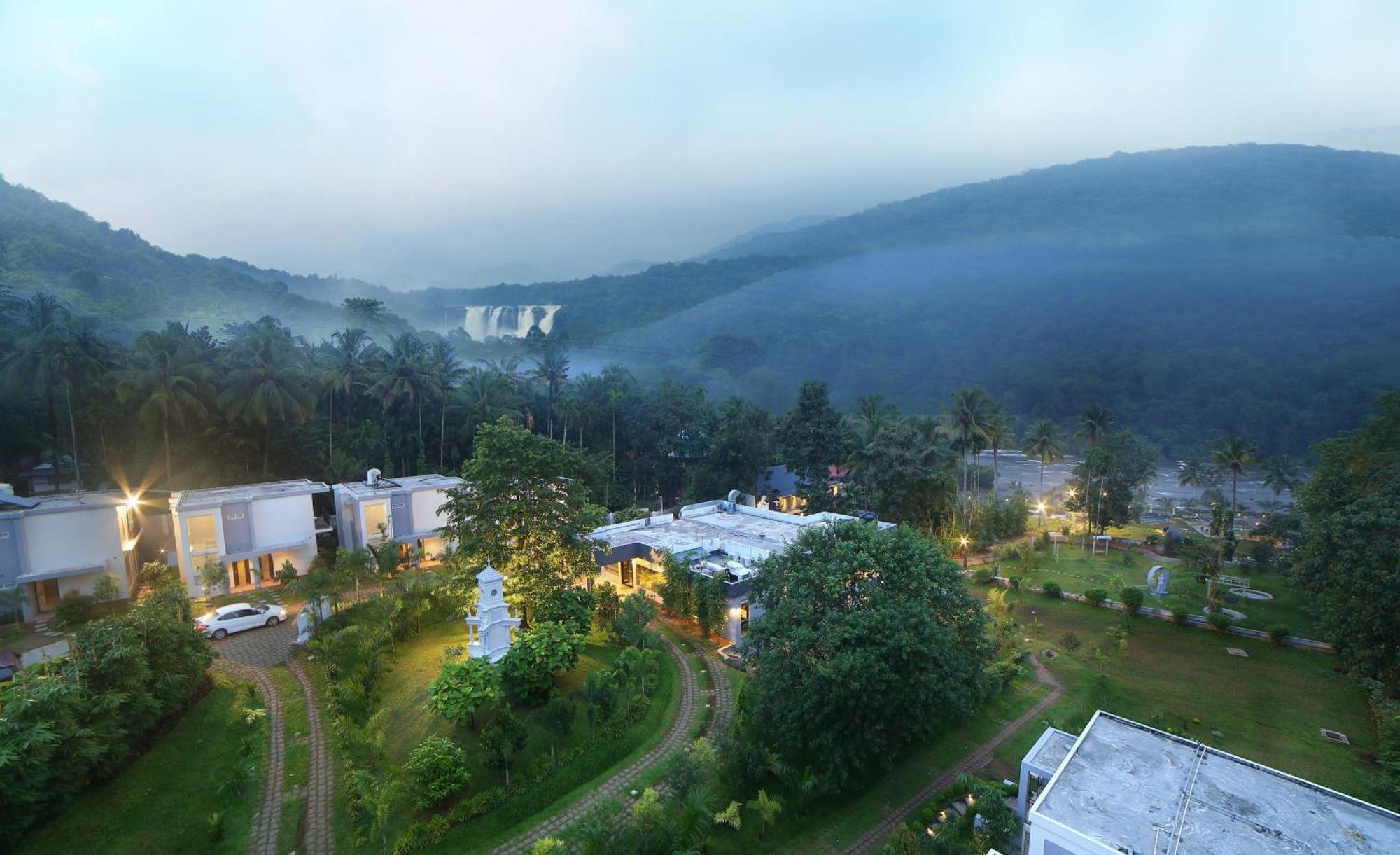 Casa Rio Resorts Athirappilly Exterior photo